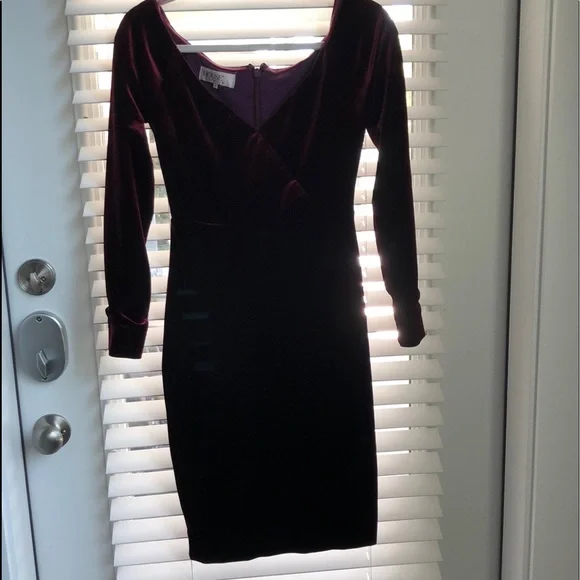 House of CB | Dresses | Burgundy Velvet House Of Cb In Mint Condition Only  Wore Once | Poshmark